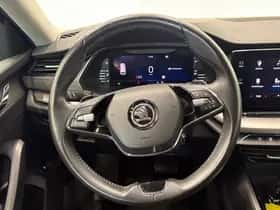Škoda Octavia (2021) thumbnail 11