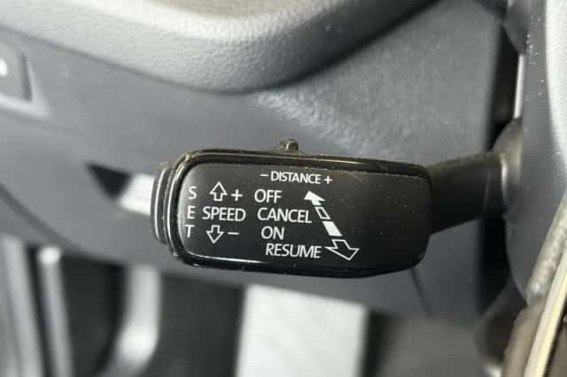 Škoda Octavia (2021) thumbnail 12