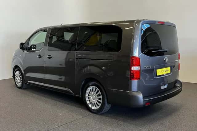 Toyota Proace (2022) thumbnail 4