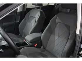 Volkswagen Golf thumbnail 9