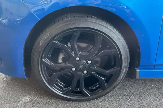 Ford Fiesta (2021) thumbnail 3