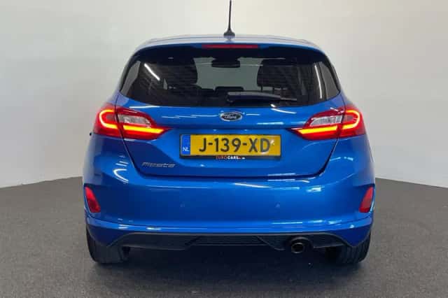 Ford Fiesta (2021) thumbnail 5