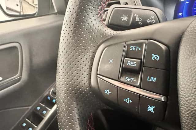 Ford Kuga (2023) thumbnail 20