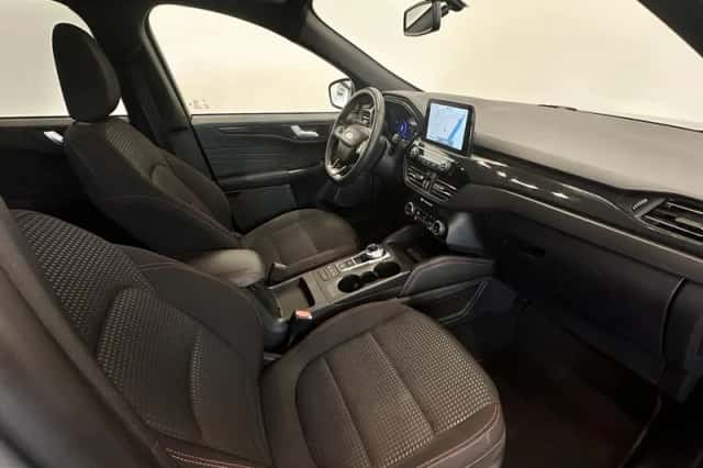 Ford Kuga (2023) thumbnail 27