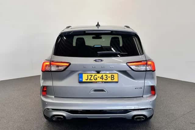 Ford Kuga (2023) thumbnail 7