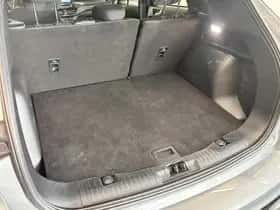 Ford Kuga (2023) thumbnail 9