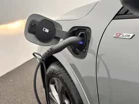 Ford Kuga (2023) thumbnail 10