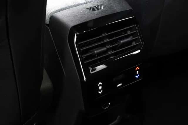 Peugeot 5008 (2025) thumbnail 15