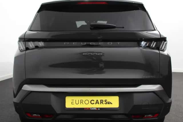 Peugeot 5008 (2025) thumbnail 5