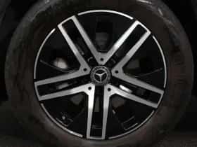 Mercedes-Benz GLA thumbnail 3