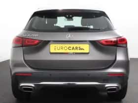 Mercedes-Benz GLA thumbnail 5