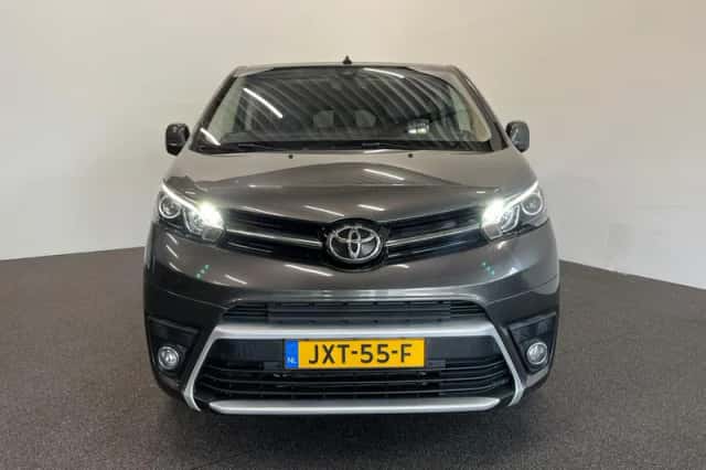 Toyota Proace (2022) thumbnail 2