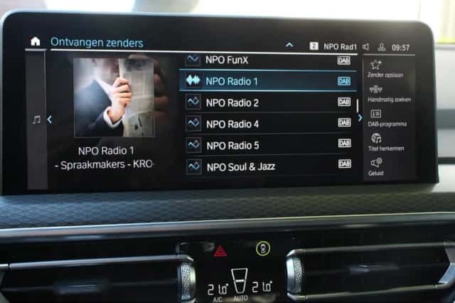 BMW X3 (2022) thumbnail 13