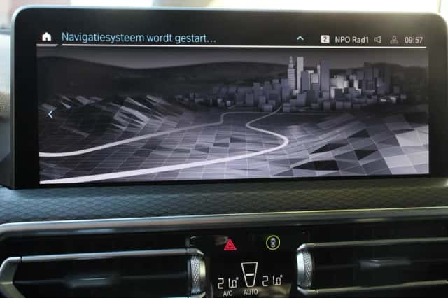 BMW X3 (2022) thumbnail 16