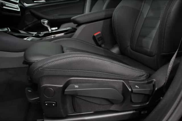 BMW X3 (2022) thumbnail 21