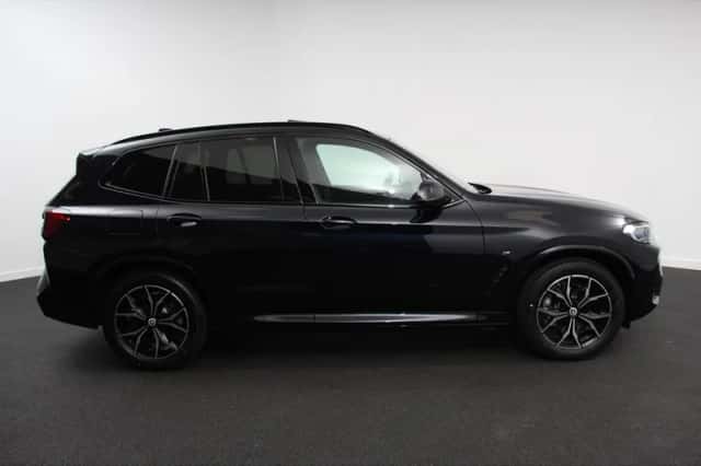 BMW X3 (2022) thumbnail 5