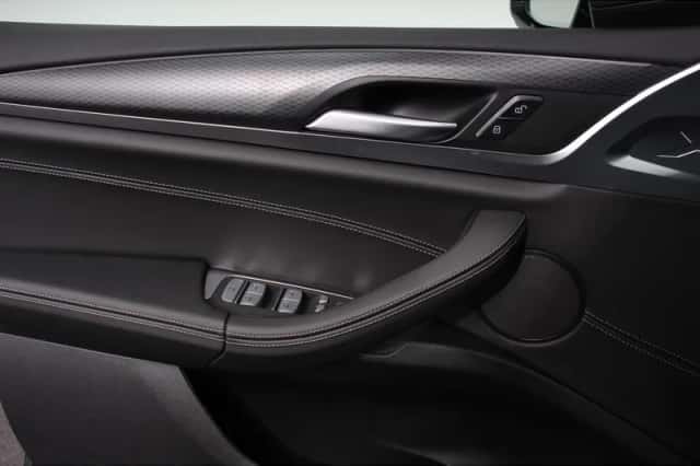 BMW X3 (2022) thumbnail 10