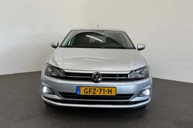 Volkswagen Polo (2021) thumbnail 2