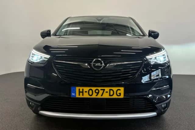 Opel Grandland X (2020) thumbnail 2