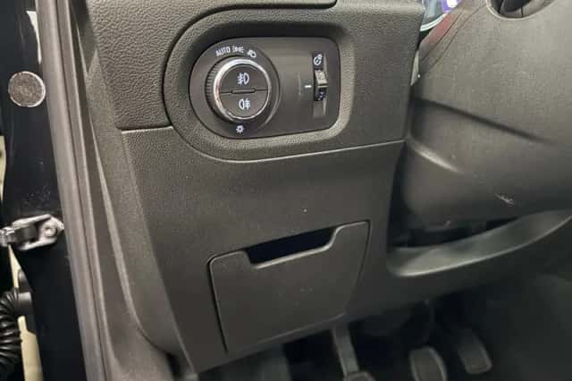 Opel Grandland X (2020) thumbnail 12