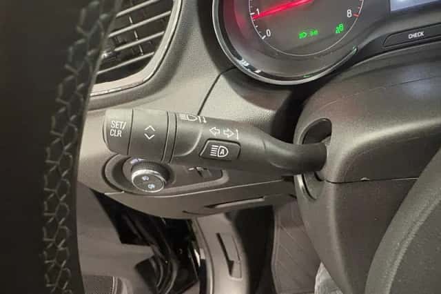 Opel Grandland X (2020) thumbnail 14