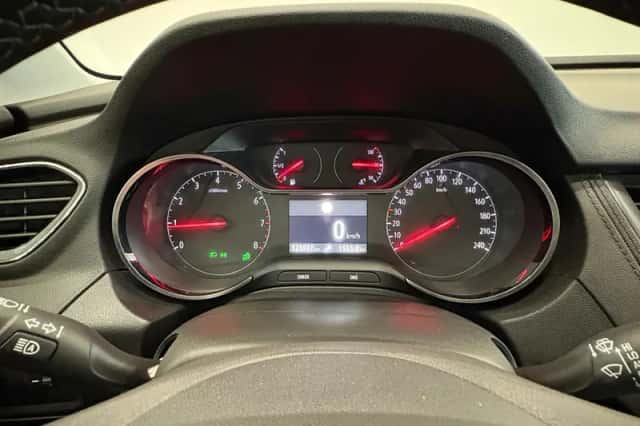 Opel Grandland X (2020) thumbnail 18