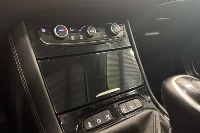 Opel Grandland X (2020) thumbnail 21