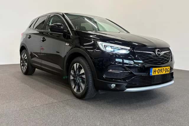 Opel Grandland X (2020) thumbnail 4