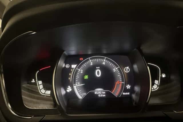 Renault Scénic (2020) thumbnail 31