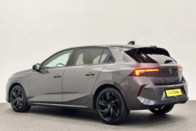 Opel Astra (2023) thumbnail 12