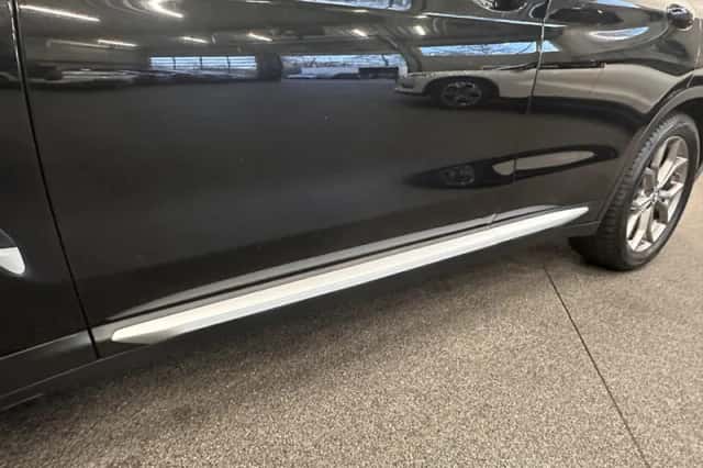 BMW X3 (2021) thumbnail 3