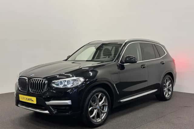 BMW X3 (2021) thumbnail 9