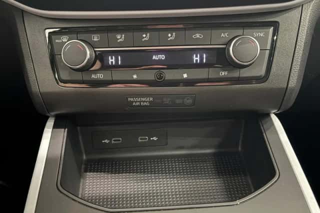 SEAT Arona (2022) thumbnail 19