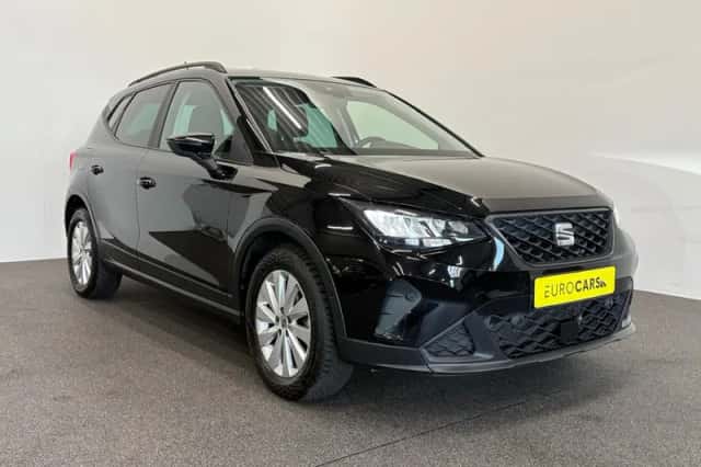 SEAT Arona (2022) thumbnail 3