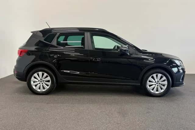 SEAT Arona (2022) thumbnail 5