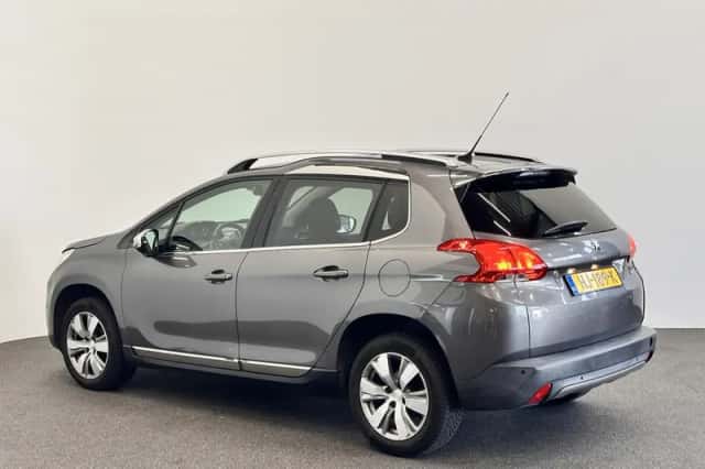 Peugeot 2008 (2015) thumbnail 4