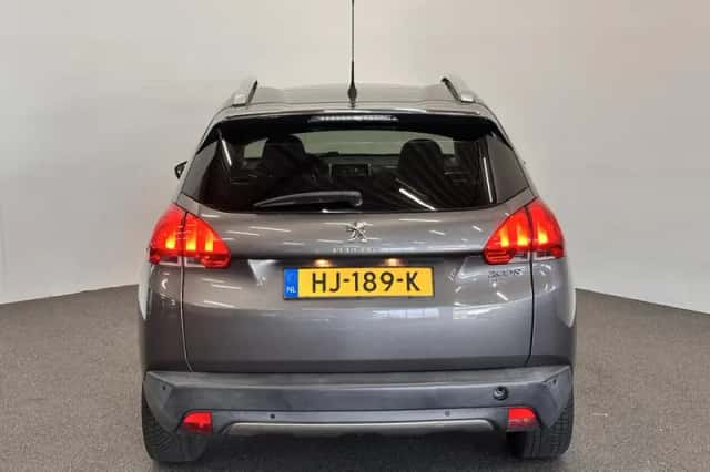 Peugeot 2008 (2015) thumbnail 5