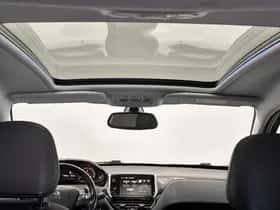 Peugeot 2008 (2015) thumbnail 8