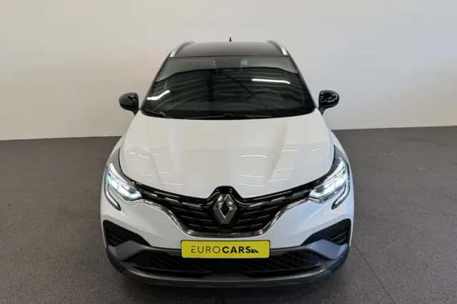 Renault Captur (2022) thumbnail 2
