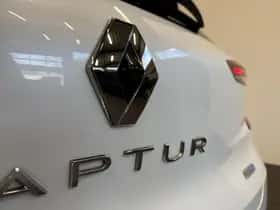Renault Captur (2022) thumbnail 12