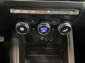 Renault Captur (2022) thumbnail 25