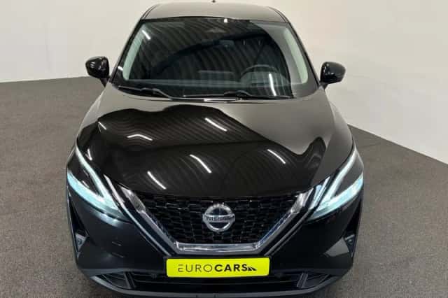 Nissan Qashqai (2022) thumbnail 4