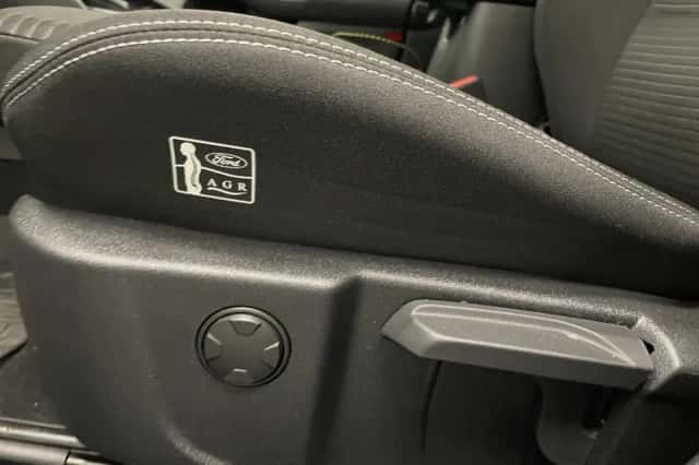 Ford Focus (2022) thumbnail 11