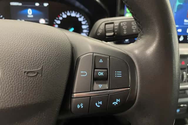 Ford Focus (2022) thumbnail 16