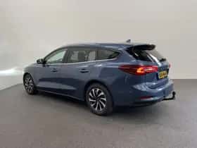 Ford Focus (2022) thumbnail 6