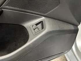 Volkswagen Passat (2022) thumbnail 11