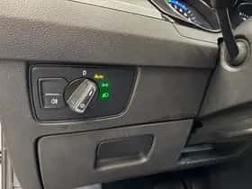 Volkswagen Passat (2022) thumbnail 12