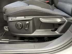 Volkswagen Passat (2022) thumbnail 13