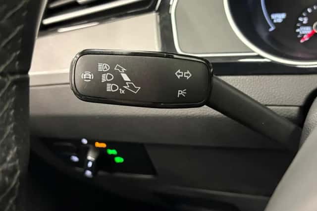 Volkswagen Passat (2022) thumbnail 16