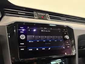 Volkswagen Passat (2022) thumbnail 22